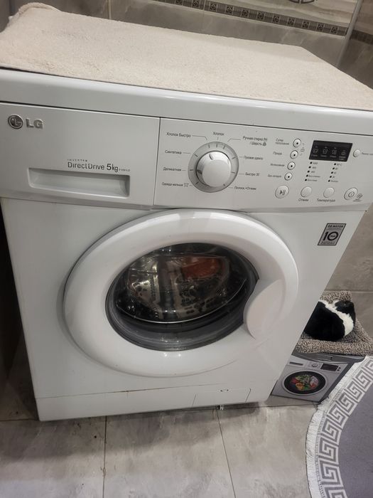 Продаеться стиральная машина