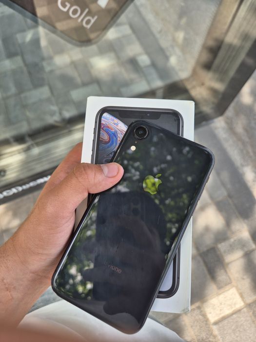 iPhone XR 64gb ideal
