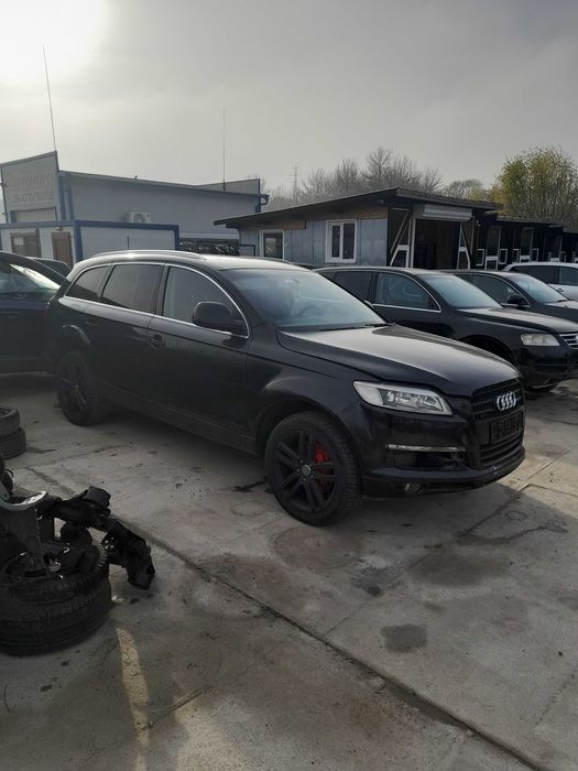 Audi Q7 3.0 TDI BUG ,233 к.с. ,20 броя на части