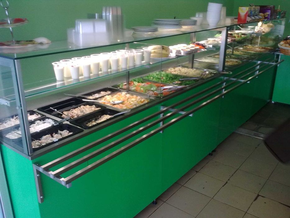 Топли и салатени витрини !