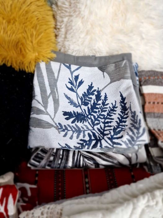 Fete de perna , dimensiuni 40x40