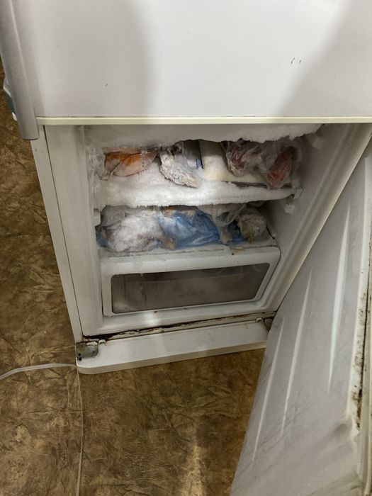 LG холодильник  сатылады