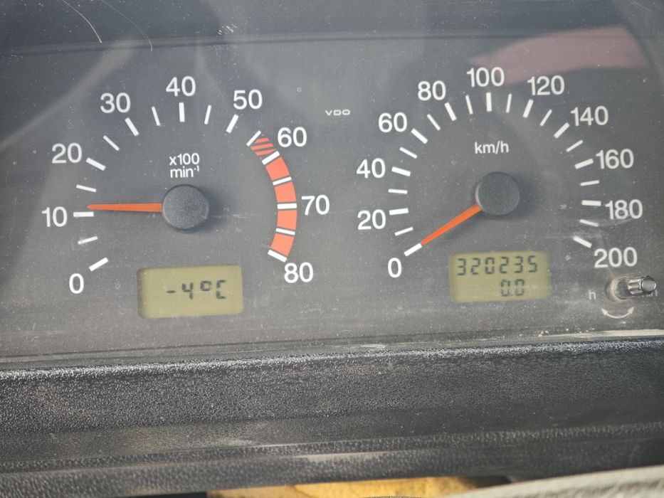 Нива 21214 год 2012