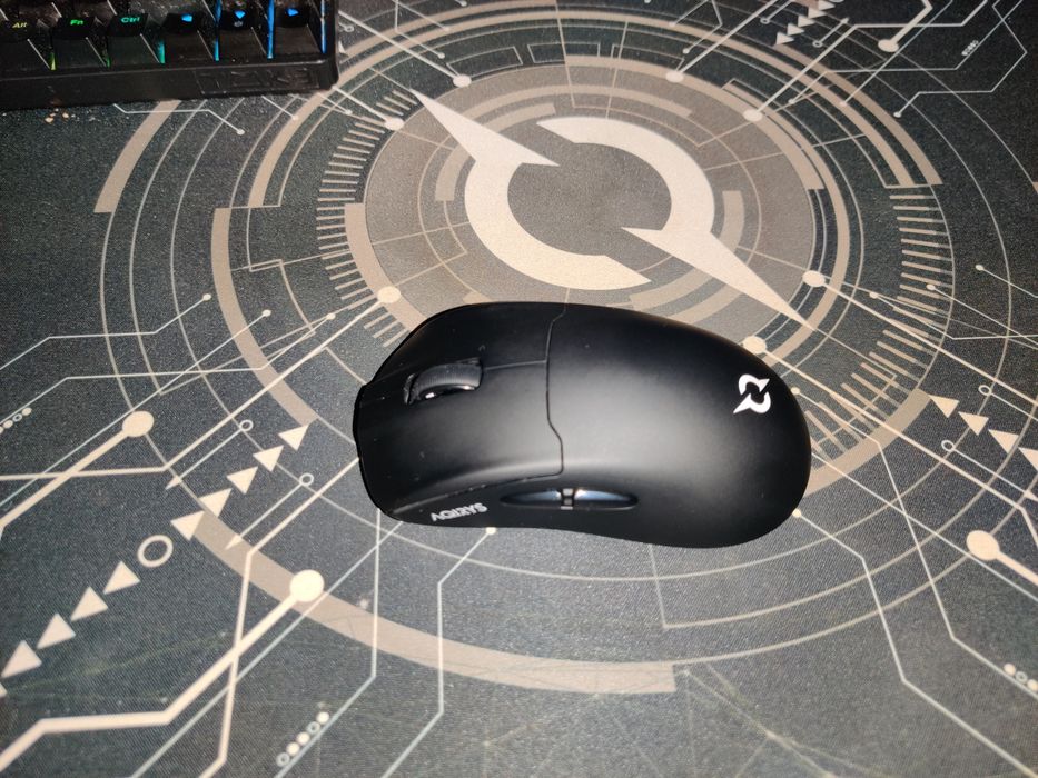 Vand mouse si castii de gaming!