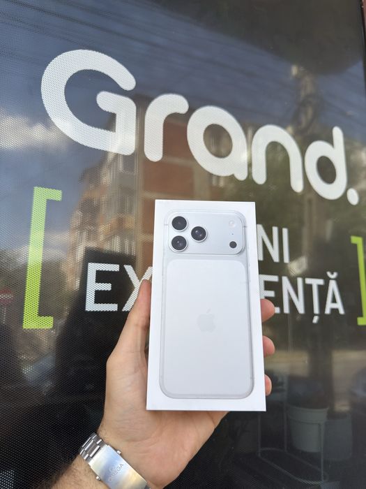 IPhone 17 Pro Max 256 GB NOU Silver * GRAND * Garantie 1 AN
