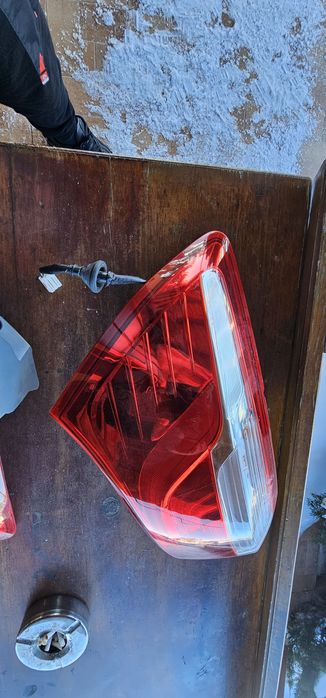 Продавам десен стоп за IX20 фейстлифт след 2015 година