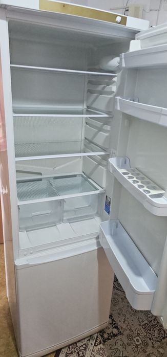 Холодильник Indesit срочно