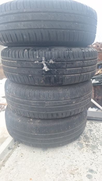 Vând 4 roti Opel Corsa ,