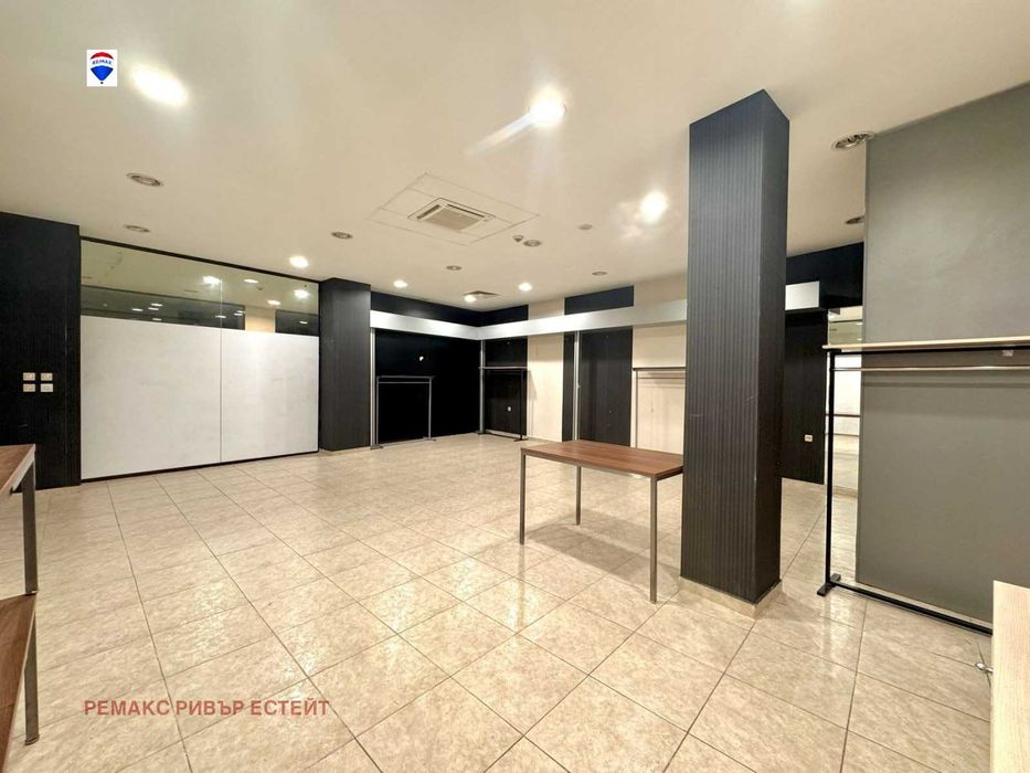 Дава се под наем Магазин в Русе, Център - 65 кв.м за 280.5 € - Снимка #5