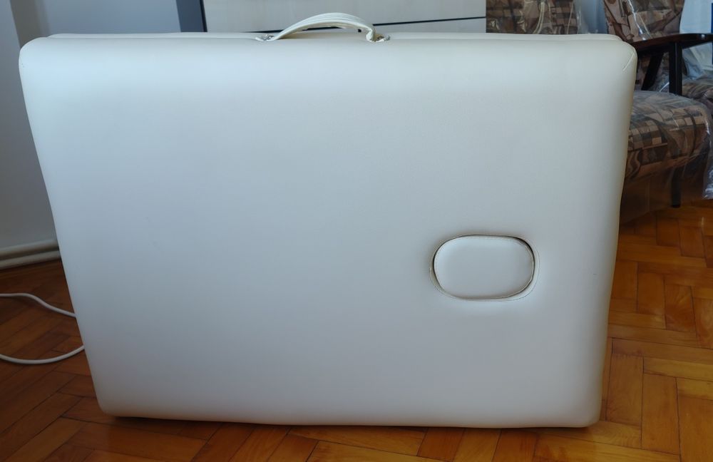 Masa masaj portabila.