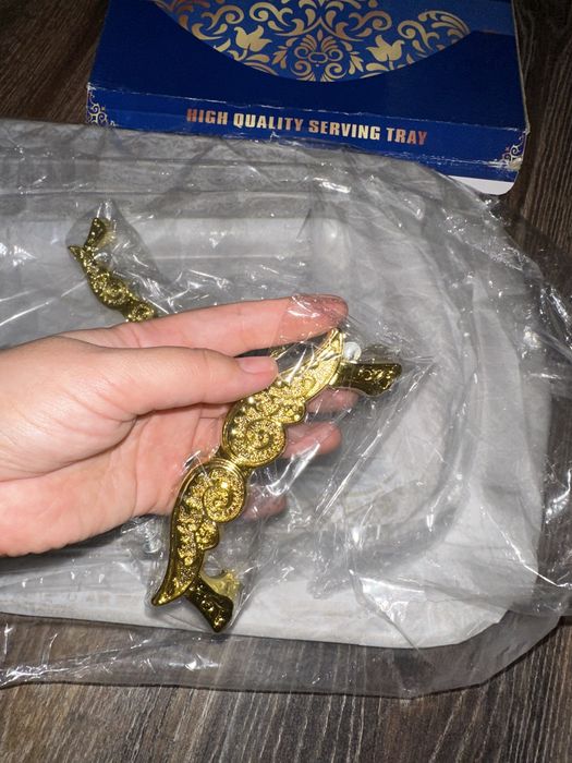 Поднос новый.внутри 3шт.разных размероа