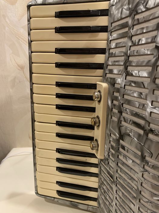 Аккордеон в продаже