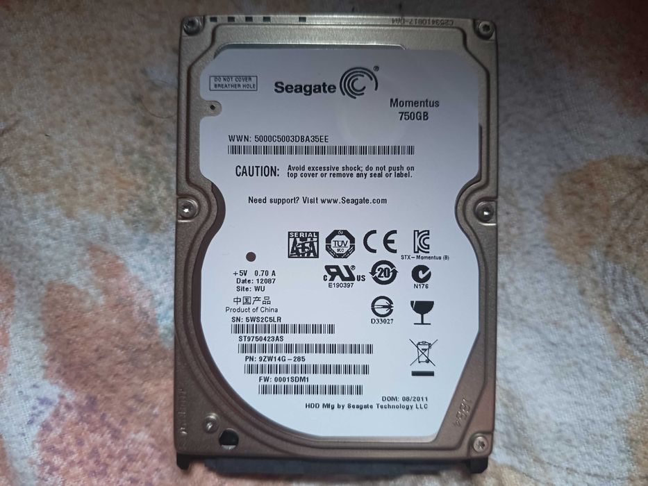 Hard disc laptop, 750gb Seagate, sata 2 5400rpm, viata 100% , gratis windows 10 instalat pe el