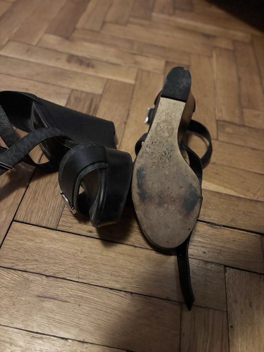 Черни сандали Michael Kors