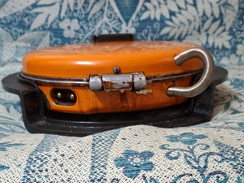 Электровафельница