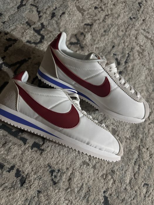 Продам кроссовки NIKE Cortez