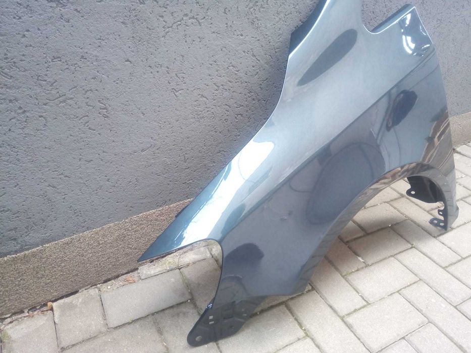 Aripa Fata Stanga VW Golf 5/V Plus 2005-2009 Vopsita Albastru