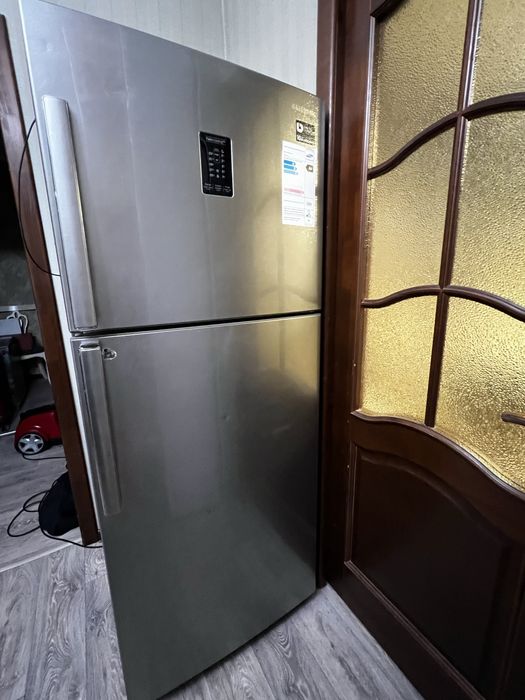 Продам холодильник б/у