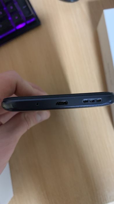 Телефон Redmi 9c 4/128