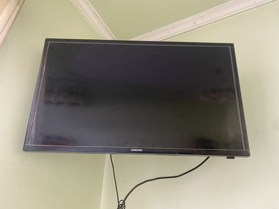 Телевизор Samsung 32