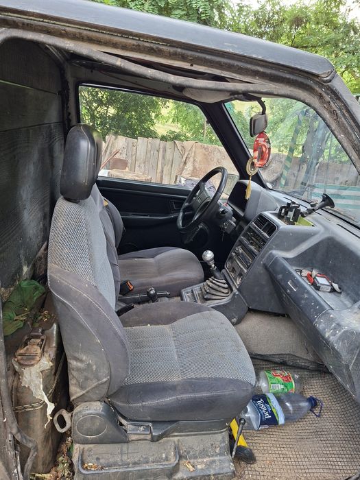 Vând Suzuki vitara 1.6 benzină