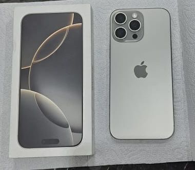 Продам IPhone 16 Pro Max 256GB, пользуюсь 4 месяца