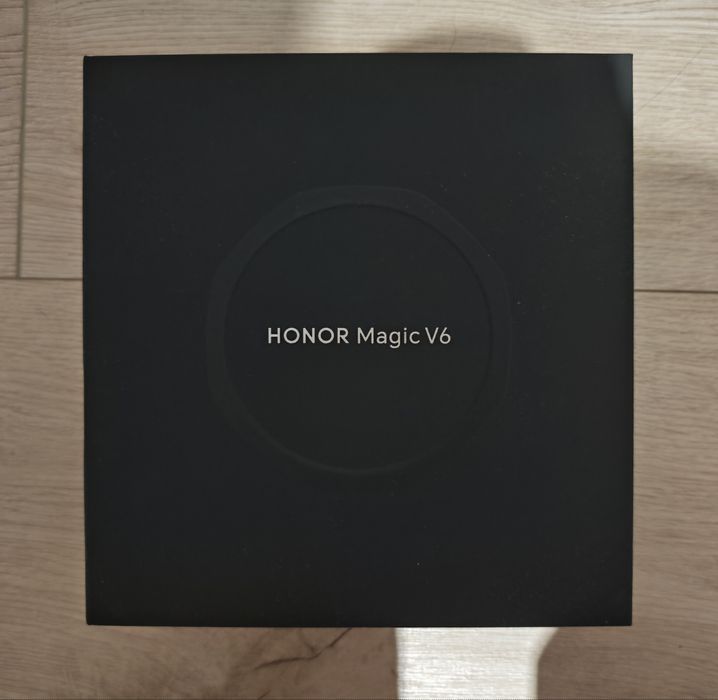 Неотварян Honor Magic V6 512GB Black