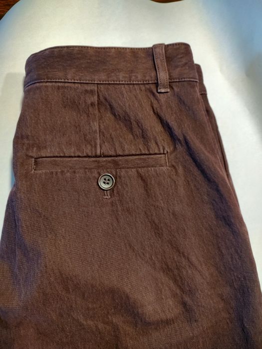 Pantaloni COS damă, mărimea 38, culoare burgund, stare excelentă.
