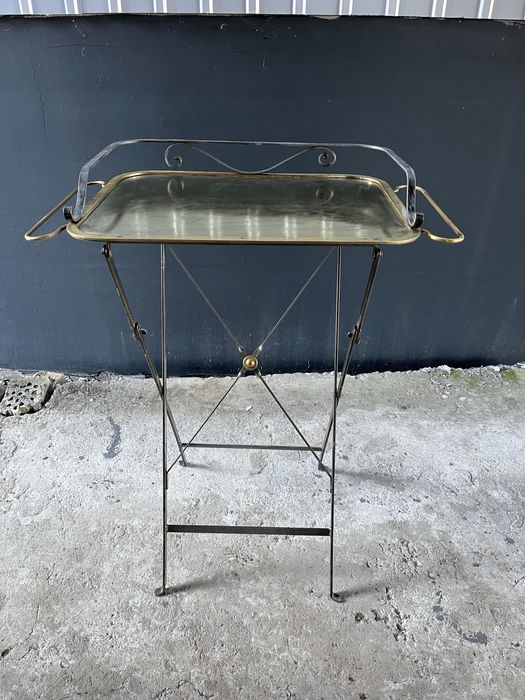 Помощна маса / 60-те