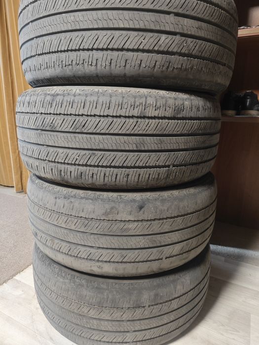 Продам летние шины 255/55 R18 Yokohama