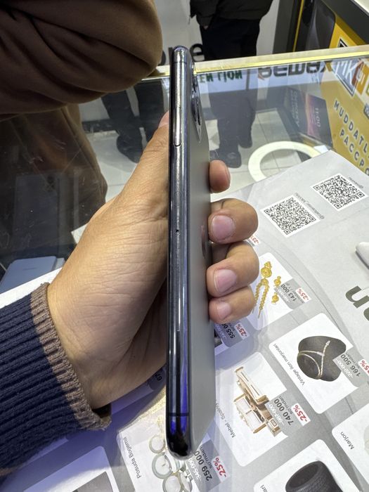 Iphone 11 pro max 64 gb