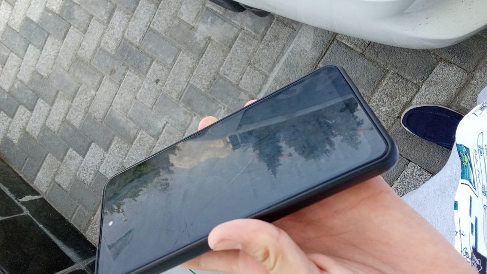 Redmi note 11 pro ABMEN IPHONE 8PLUS VA X