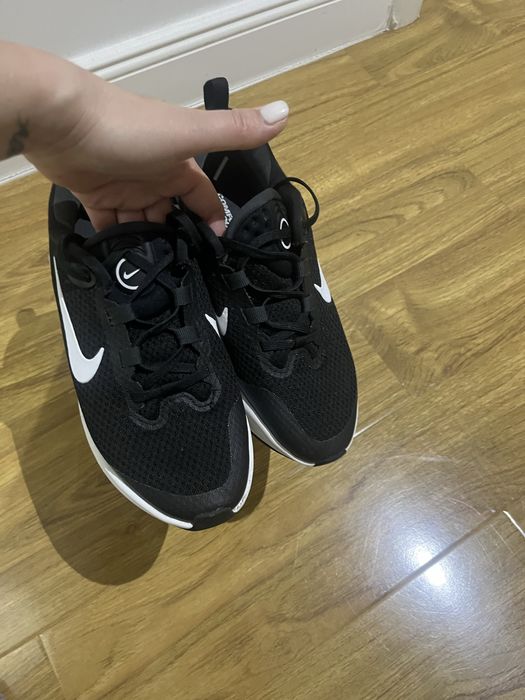Adidasi Nike baiat/fata masura 37,5