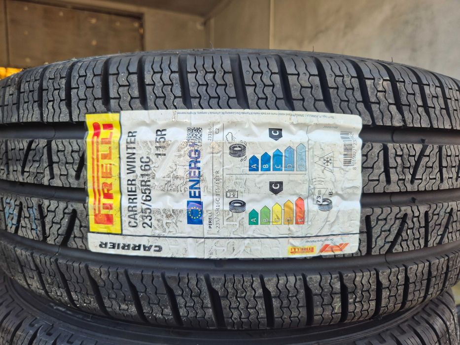 4 Anvelope M+S IARNA - 235/65/16C - PIRELLI Carrier - NOU - DOT 2021 !
