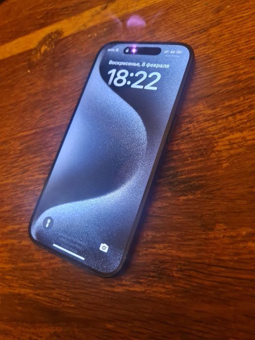 iphone 15 pro Blue titan