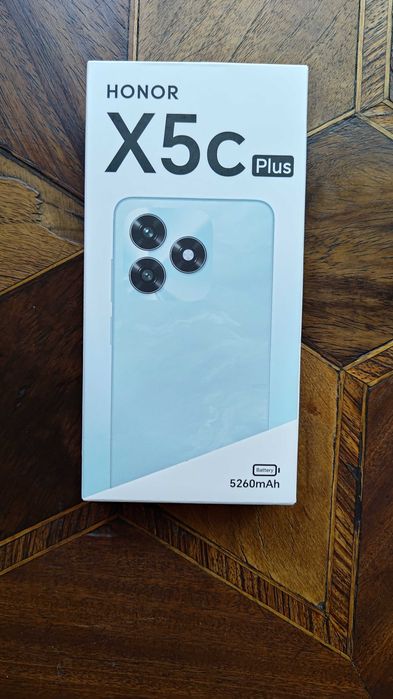 Оригинална кутия за Honor X5c Plus с ПЪЛЕН комплект аксесоари (БЕЗ ТЕЛЕФОН)