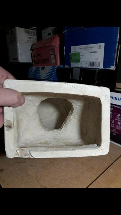 Скульптура старая.