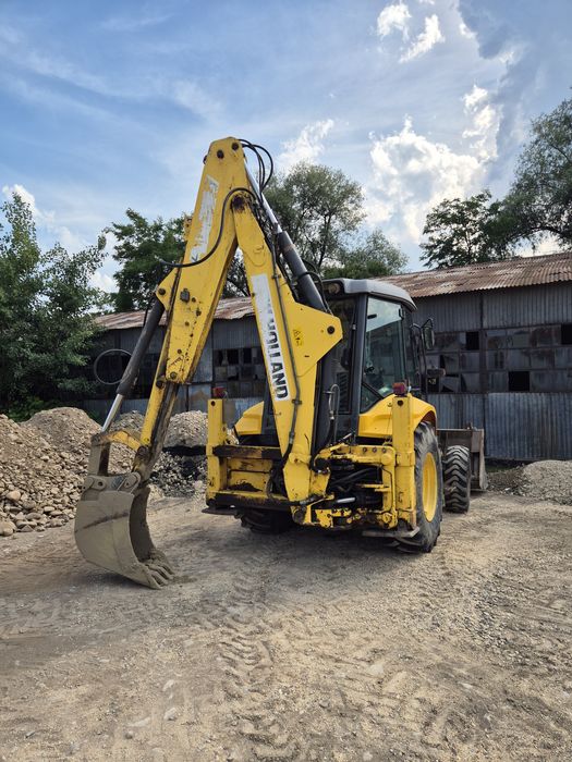 Buldoexcavator New holland an 2006