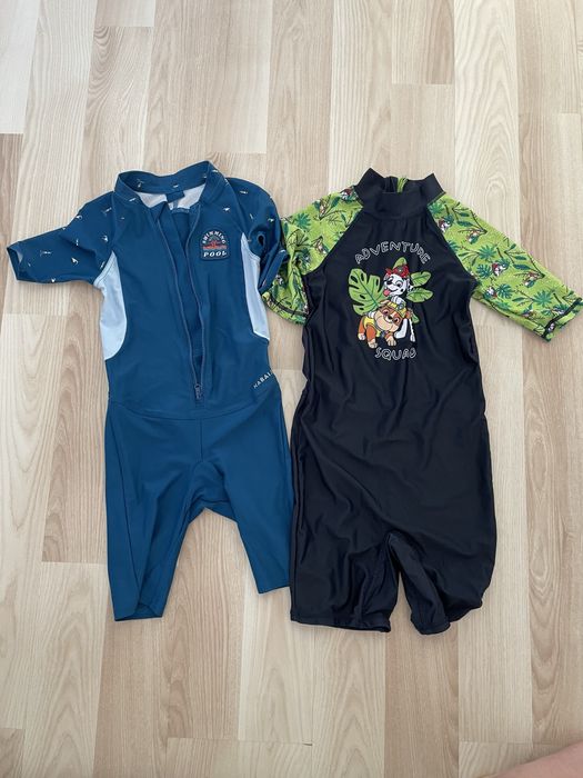 Vand costume si slip baie , pentru baieti 5-6 ani, 7 piese , 150 lei