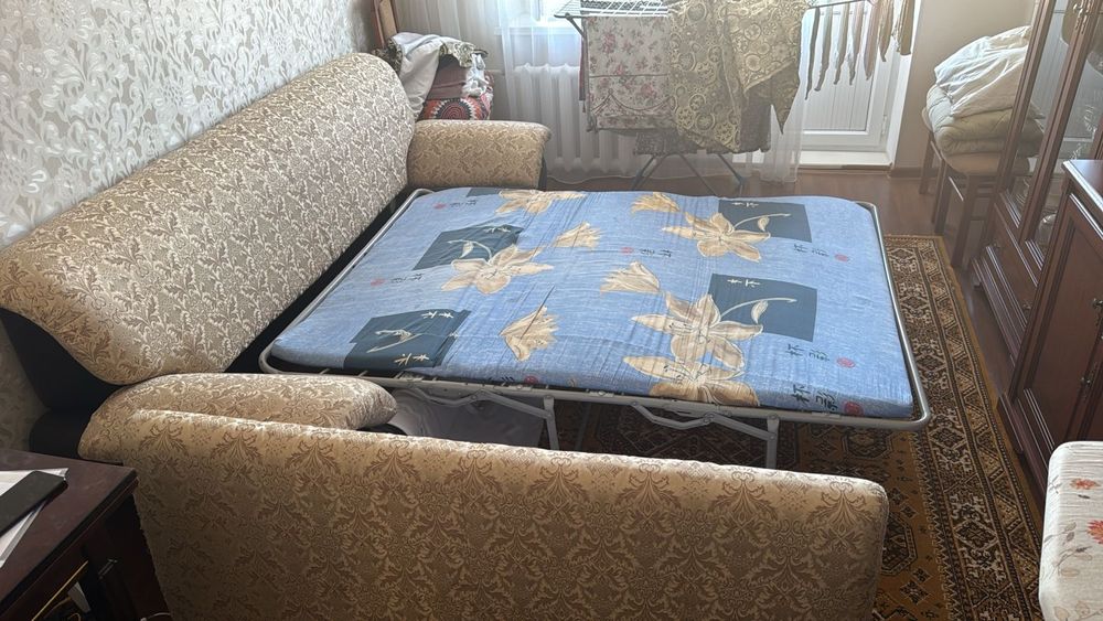 Продам диван в хорошем состоянии