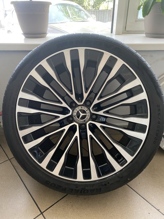 Диски оригинал на мерседес S 223, с резиной 255/40R20