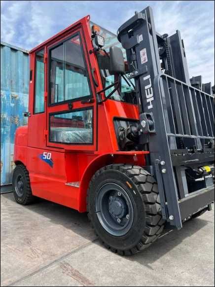 Дизельный вилочный погрузчик автокара  HELI 3 tonn перечисления бор