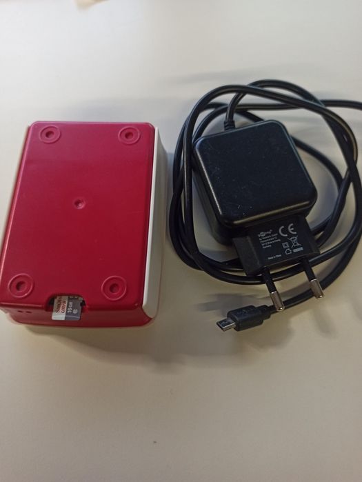 Raspberry Pi 3 + box + ps