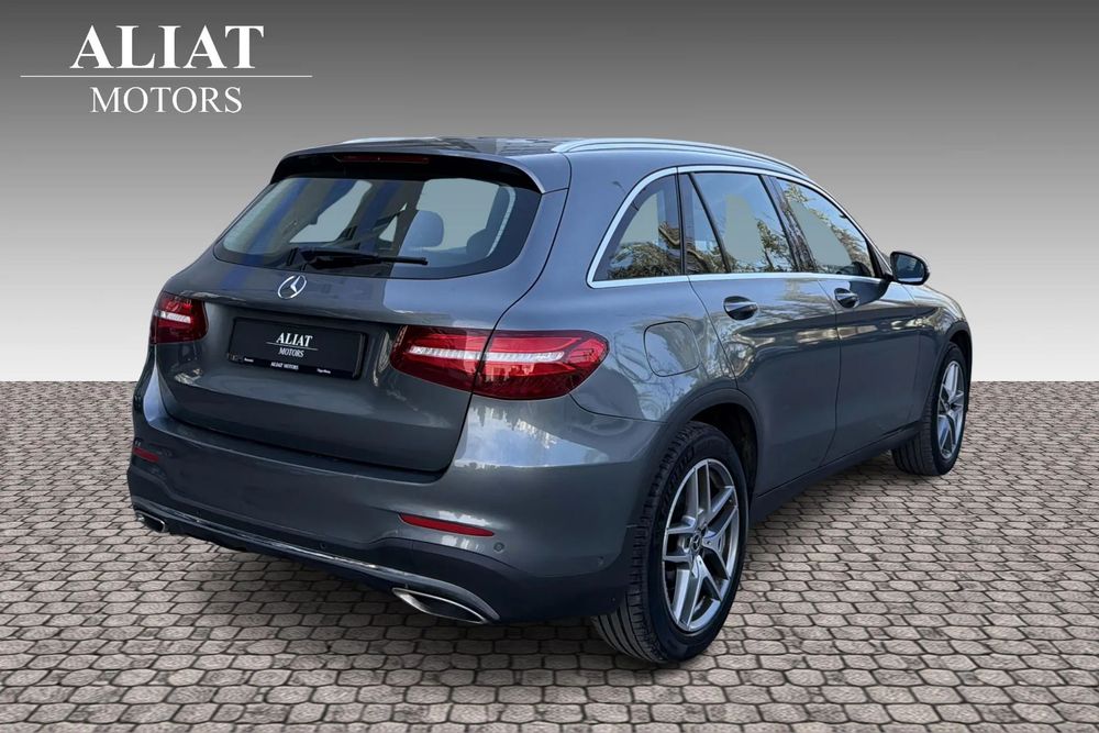 Mercedes-Benz GLC AMG / Airmatic / Blid Spot / MB CONNECT / Garantie