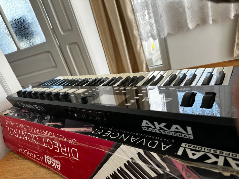 Akai advance 61 professional