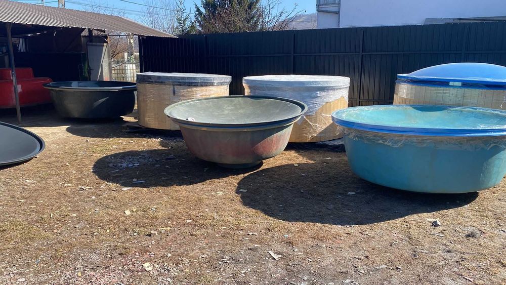 Ciubăr din fibră de sticlă cu soba - 2 m diametru, 6-7 persoane