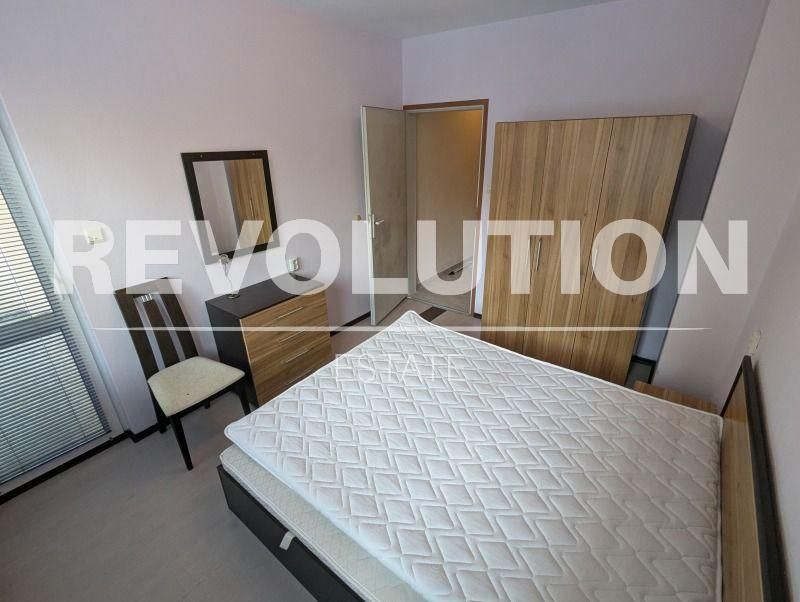 Дава се под наем Четиристаен апартамент в Варна, Център - 110 кв.м за 897.6 € - Снимка #5