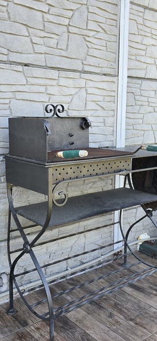 Продавам барбекю