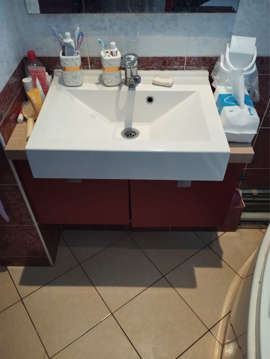 Продается шкаф, комод, раковина,  стол