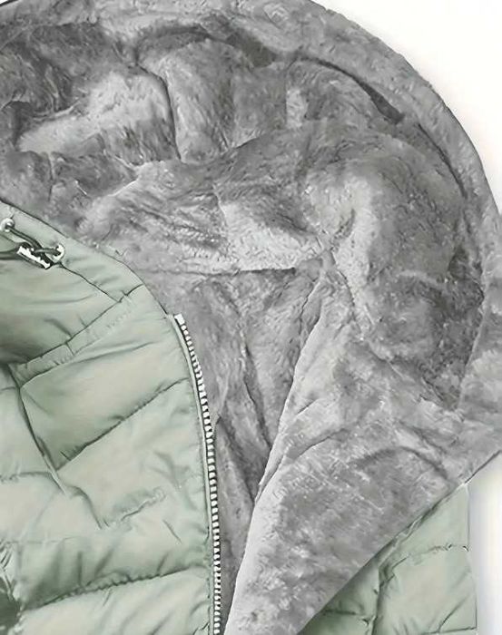 Дамско зимно яке с качулка и флисова подплата